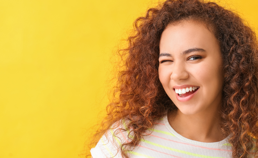 Illuminating Smiles: Navigating the Risks and Benefits of Tooth Whitening